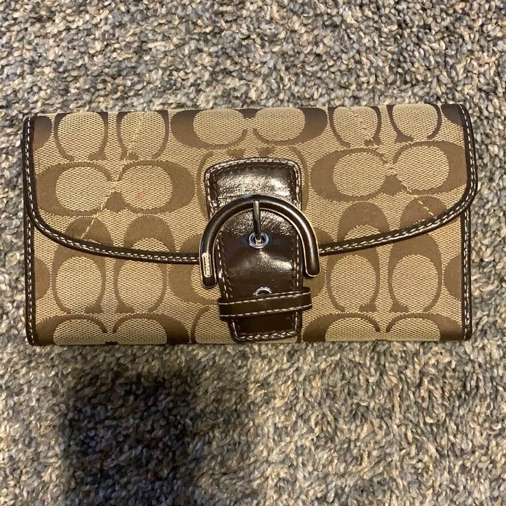 Brown trifold wallet, good used condition